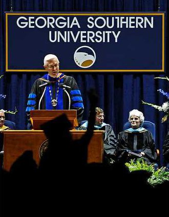 121109 GSU GRADUATION 03 web