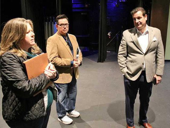 Averitt-Fox visit 43 mod Web