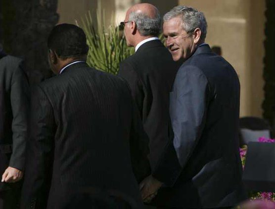 Egypt US Bush Midea 5886174