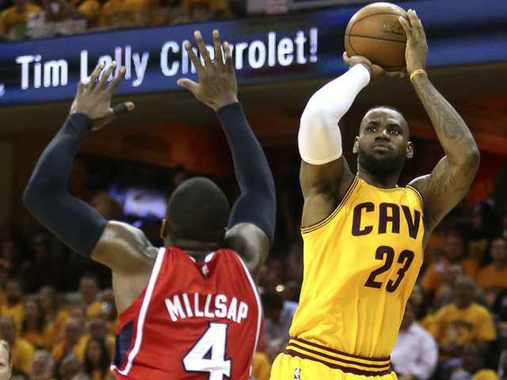 Hawks Cavaliers Baske Heal