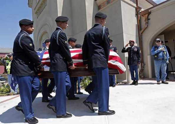 W WW II Vet Comes Home Heal