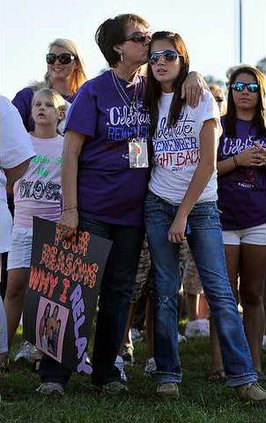 042911 RELAY FOR LIFE 01 web