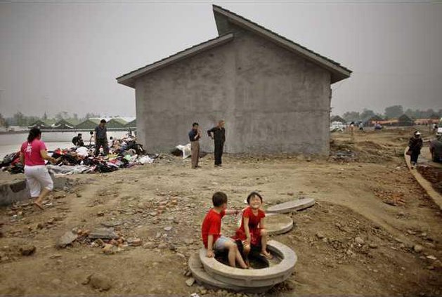 CHINA EARTHQUAKE XO 4933522