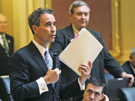 Disgraced Lawmaker Heal