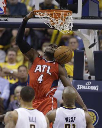 Hawks Pacers Basketba Heal 3