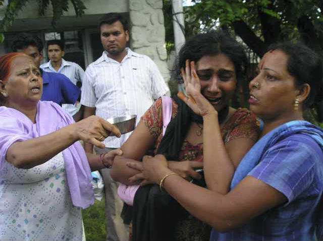 Stampede kills 145 at remote Hindu temple in India Statesboro Herald