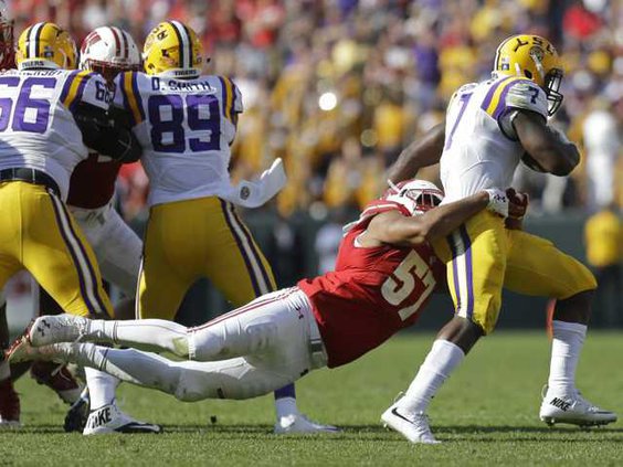 LSU Wisconsin Footbal Heal BW