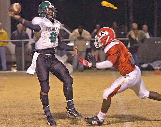 111607 ECI FOOTBALL 2Web