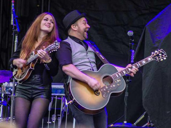 W Kristian Bush 1