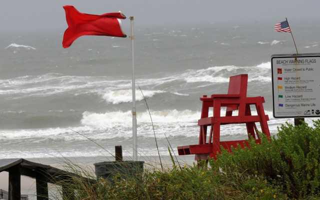 W Tropical  Weather Werm