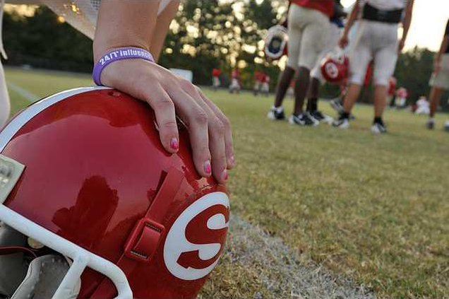 092110 GIRL KICKER 04 web