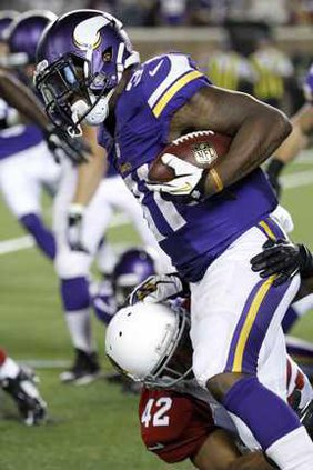 Cardinals Vikings Foo Heal WEB 