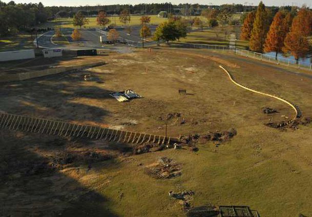 W 112216 SPLASH WAVE POOL 01