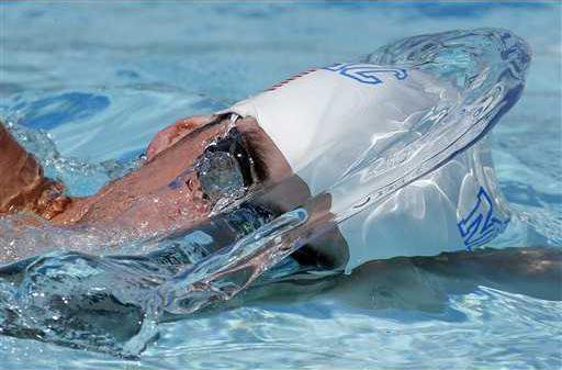 APTOPIX Phelps Comeba Heal