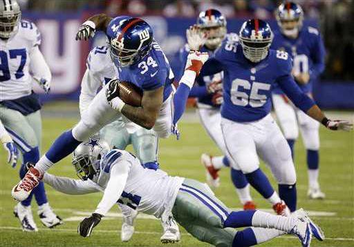 Cowboys Giants Footba Heal WEB