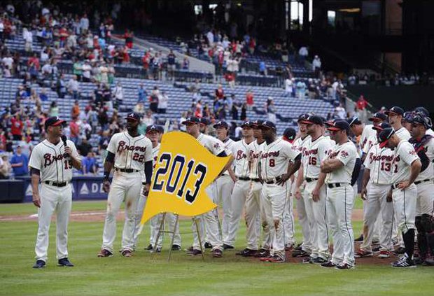 Phillies Braves Baseb Heal 3