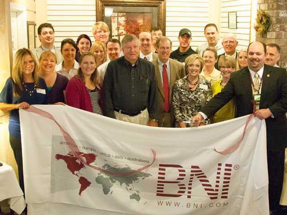 1BNI ribboncut
