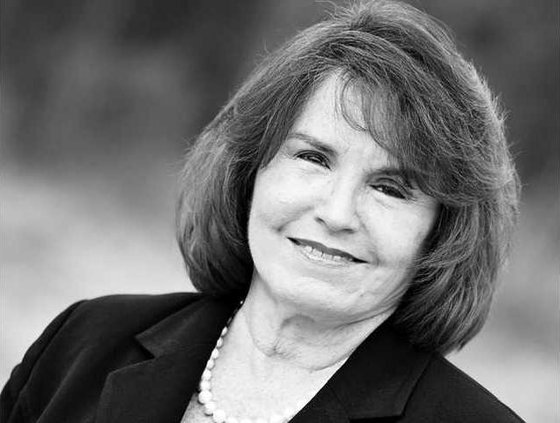 Linda black and white