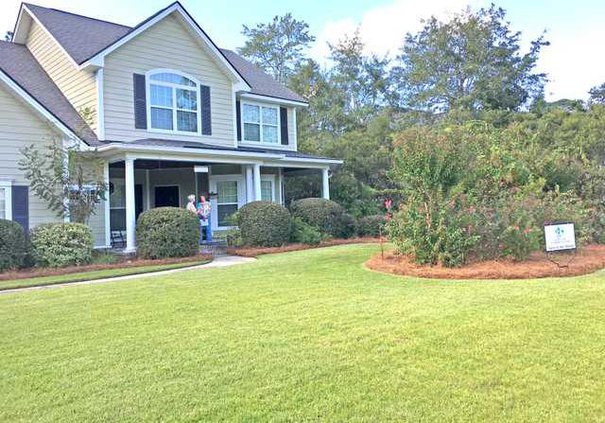 October Yard of the Month