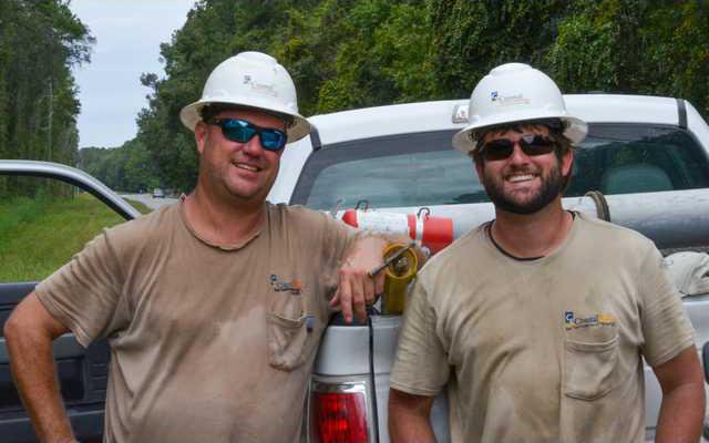 Two happy Linemen