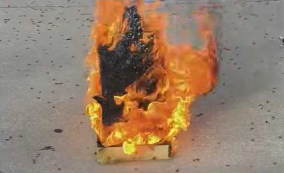 1d3a23aedbf0bb03484385e123610def6a3599bc78055e24803625c89c9021f1