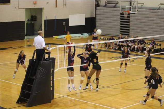 RH vball 0811 014