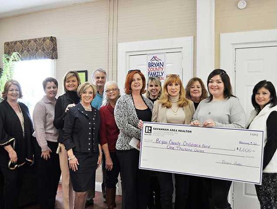 Realtors donate standaloneweb