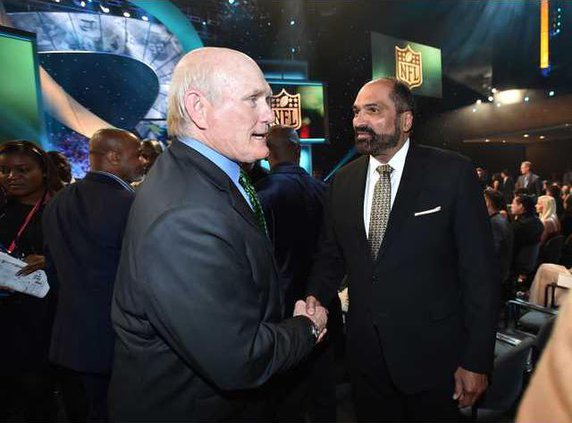 e887b8daf901061a2ff39f8630b3728584f46a6214a4be7062b98713b4e8ca10