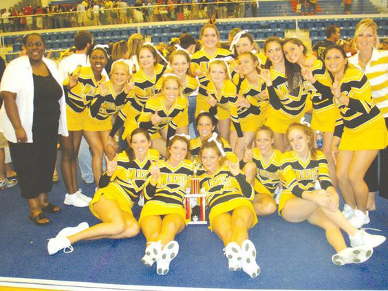 RHHS-cheer-file-photo