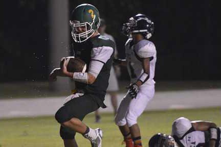 082214 BA FOOTBALL 01 WEB