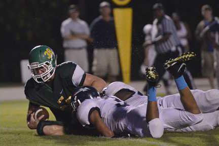 082214 BA FOOTBALL 03 WEB