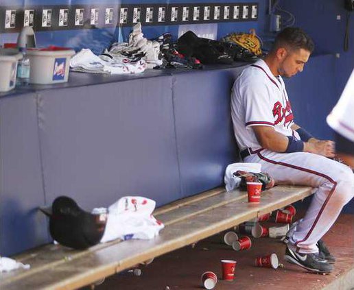 Nationals Braves Base Heal