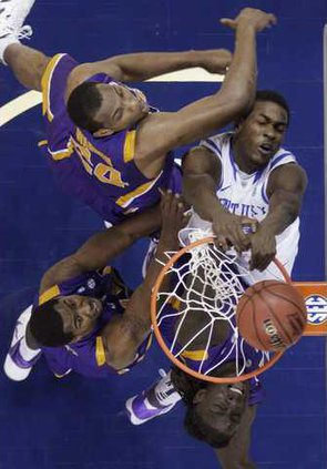 SEC LSU Kentucky Bask Heal