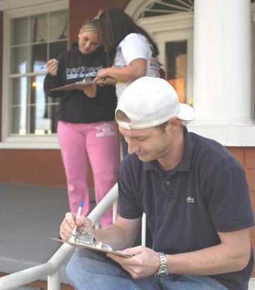 102907 EARLY VOTING 4Web 