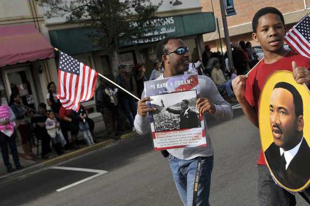 012113 MLK PARADE 01