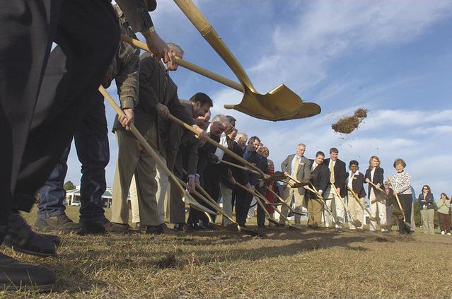 011907 SHS GROUNDBREAKING