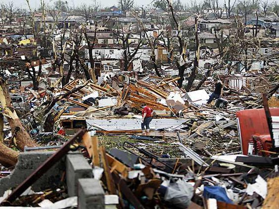 APTOPIX Midwest Storm Heal