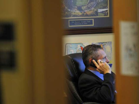 W 020613 GSU SIGNING DAY 01