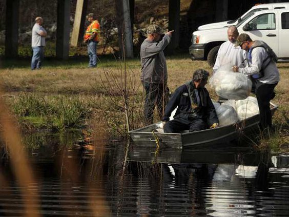 W 012113 301 GAS SPILL 03