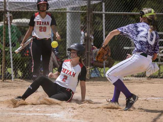 072616 BA SOFTBALL 01 WEB