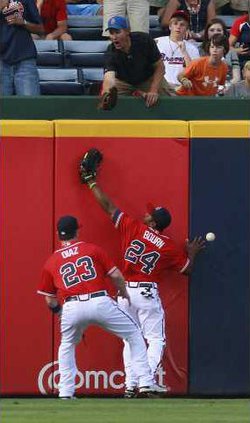 Nationals Braves Base Heal