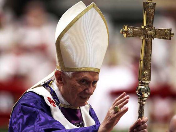 w Vatican Pope Ash Wedn Werm