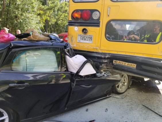 bus wreck1.jpg