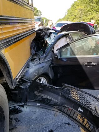 bus wreck 2.jpg