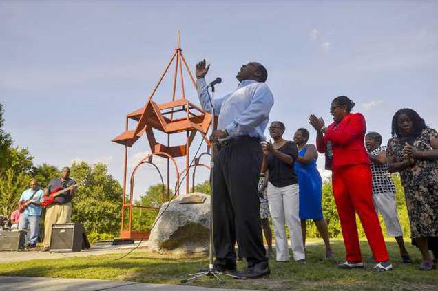 051415 RENAISSANCE PARK 01