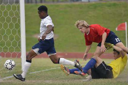 042914 SHS SOCCER 02 WEB