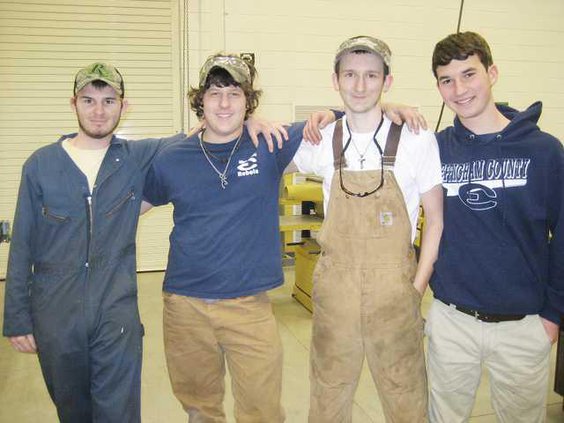 0214 ECHS FFA ag mech team