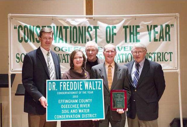 0221 Waltz-conservationist of year