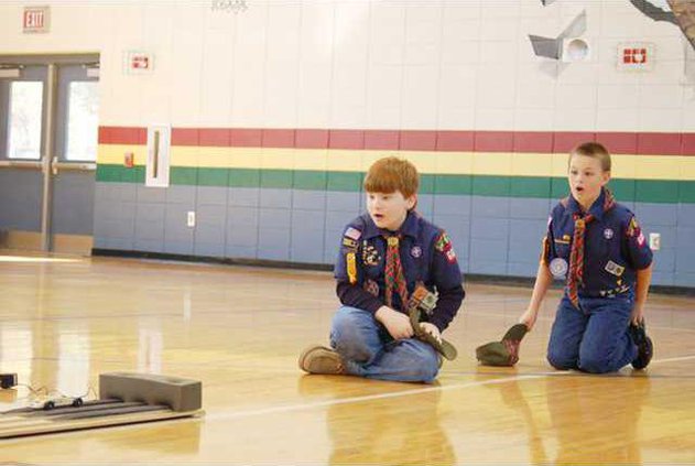 05.13 pinewood derby 2