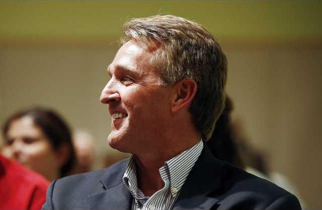 ec5815e28f5dee890f8e540a083fd7eb311faaef1644f78db97c6f31cfc0664f